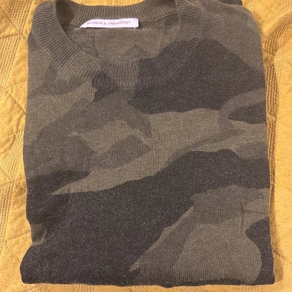 Pookie & Sebastian Wool Blend Lightweight Camo Camouflage Large Sweater Crew
